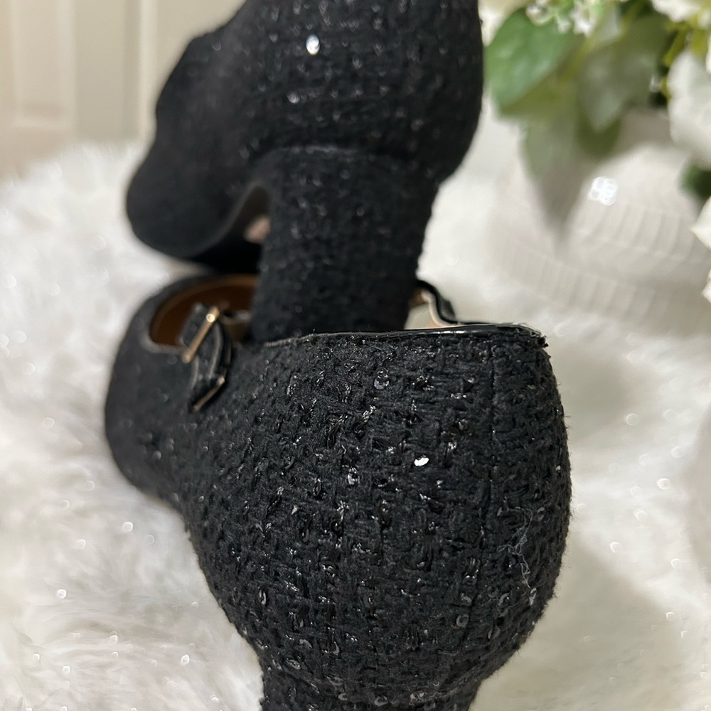 Elegant Black Women's Shoes - Picture 4 of 5